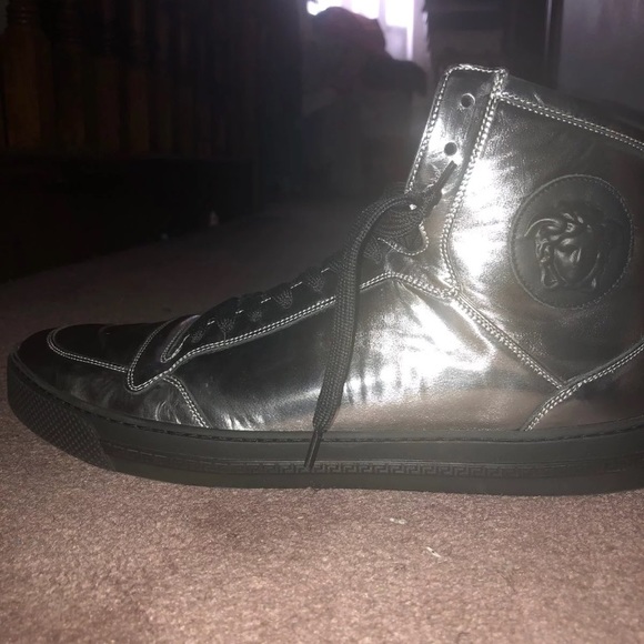 Versace Hightop Men Sneakers - Picture 1 of 6